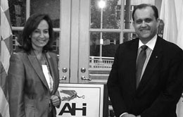 Education Minister Diamantopoulou with Executive Director Larigakis.